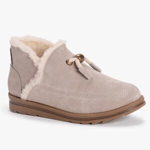 MUK LUKS® $⬇️Women's Ankle Boots Water-resistant Size 6 One Wear Great condition